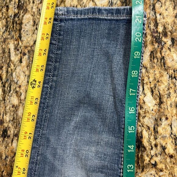 Miss Me Low Rise Embellished Signature Cuffed Capri Size 25 - Picture 7 of 8